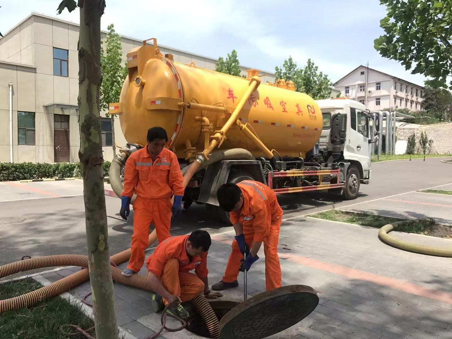 宁国化粪池清理与5-8吨吸粪车施工效率分析